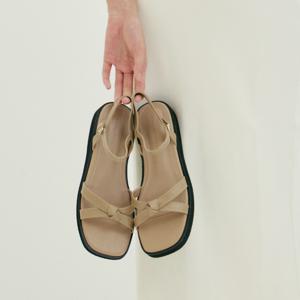 [리퍼브][정상가:130,000원] 4Colors_핸드메이드 램스킨 플랫폼 크로스 스트랩 샌들 양가죽ver.ㅣKM238