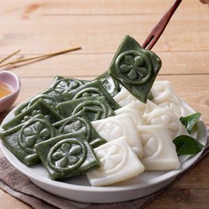 [더싱싱] 국내산 쌀로 만든 쑥 절편 2kg(1kg *2봉)