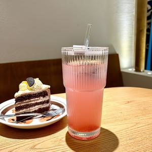 TEMU 1개/세트, 스트로우와 뚜껑이 있는 수직 줄무늬 유리컵, 차가운 아메리카노 및 라떼 음료에 적합한 내구성 있는 드링킹 글라스 컵 세트, 고급형 콜드 드링크 컵, INS 스타일