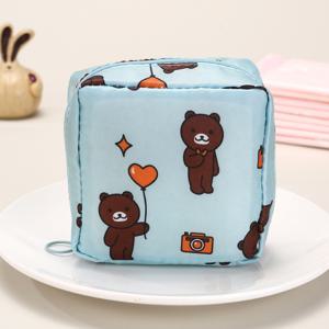 TEMU 귀여운 만화 생리대 정리 파우치 - 대용량 휴대용 생리대 홀더, 선인장 & 꽃무늬 하트 디자인, 내구성 폴리에스터, 여행 및 헬스용 (블랙, 핑크, 라이트 블루), 패드와 탐폰 보관함, 재미있는 디자인, 지퍼 잠금