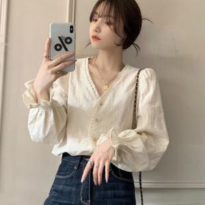 여성스런 프릴 퍼프소매 브이넥 단추 예쁜 블라우스 여성블라우스 여자블라우스 겨울블라우스 가을블라우스