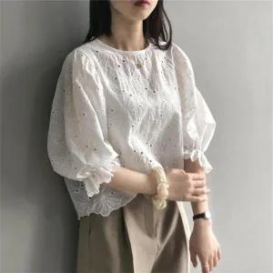 플라워 자수 레이스 펀칭 볼륨 퍼프 소매 블라우스