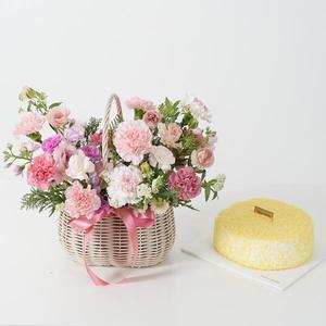 덕분에 카네이션 꽃바구니 + 뚜레쥬르 고구마 케이크 꽃배달 꽃배송