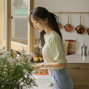 로인 스판 엠보링클 블라우스티