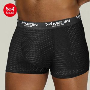 MiiOW 메쉬 남성 속옷 복서 반바지 항균 얼음 실크 Cueca 남성 팬티 란제리 통기성 Boxershorts 2022 새로운 도착