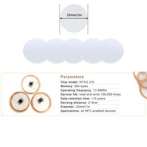 5YOA 13.56MHz NFC 코인 태그 Ntag215 접착 카드 504 바이트 ISO/IEC 14443A 방수 25mm 배지 백업 액세스 제어