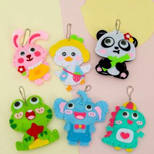 어린이를위한 5 개/몫 공예 장난감 부직포 DIY 수제 동물 키 체인 장식품 예술 공예 키트 크리 에이 티브 장난감 선물
