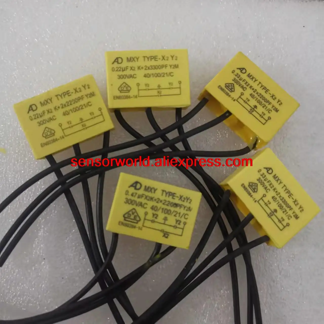 X AD MXY TYPE-X2Y2 0.22UF X2K + 2 X 2200PF Y2M X2Y2 0.33UF 300V 0.33UF * 2K + 2 * 3300PF 3 소프트 리드 안전 커패시터