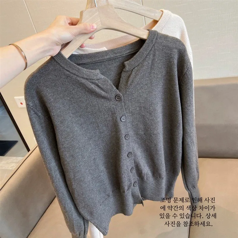 부드러운 피부 같은 얇은 모직 니트 가디건 여성용 짧은 브이넥 루즈 탑 아우터웨어 한국 스타일 출퇴근 스타일 순색