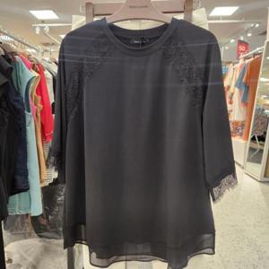 올리비아로렌 HC05 레이스 포인트 반팔블라우스 VOCAS4M4121