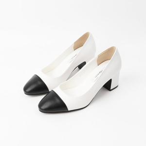 [신난다슈]여성 구두 펌프스 힐 6cm 정장 구두 투톤 배색 통굽 미들힐 AG259005 화이트