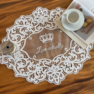 크라운 레이스 테이블 매트 깔대 도일리