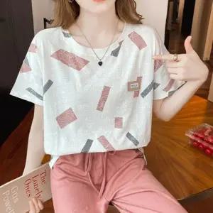 입체 여자 꽃무늬 루즈핏 반팔티 1P 여름 티셔츠 패션