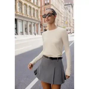 [국내] 자라 ZARA 베이직 플레인 니트 스웨터 - 버터 8851/171/725 3358085