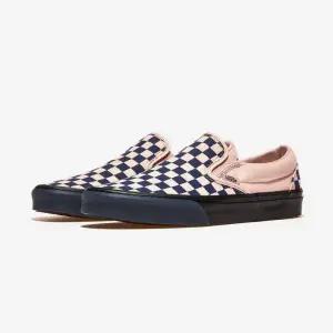 국내매장 반스 클래식 슬립 온 체커보드 네이비 핑크 CHECKERBOARD NAVY PIN