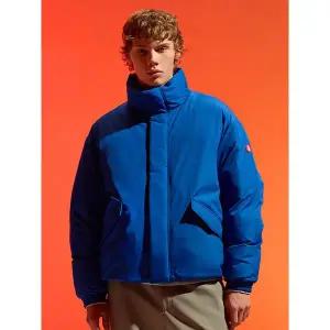[하프클럽/씨엔엔 어패럴]남녀공용 GBS 로고 컬러링 패딩 재킷 블루_CA23GPD403BLU