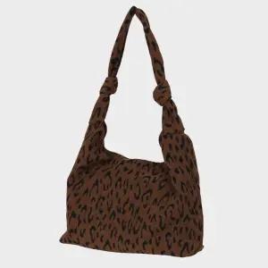 [스튜디오세라]스튜디오세라 타샤 레오파드 숄더백 H25H1047 3color