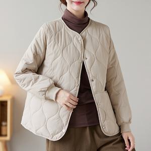 디엘리 경량 패딩 누빔 퀄팅 하프 초경량 숏 자켓 점퍼 잠바 외투 여성 여자 봄 가을 겨울 깔깔이 경량패딩