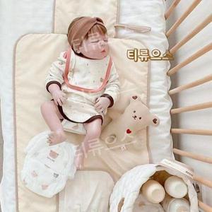 휴대용 기저귀 매트 접이식 기저귀갈이 방수 패드 파우치 차량용 교환 갈이대 시트 티