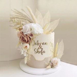 22 PCS 보호 케이크 토퍼 장식 빈티지 인공 장미 꽃 잎 다양한 말린 팜파스 잔디 케이크 장식 결혼식 신부 생일 파티 용품용 케이크 장식