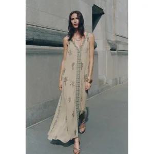 ZARA ZW 컬렉션 비즈 자수 원피스 - 펄 그레이 6895242804 180609