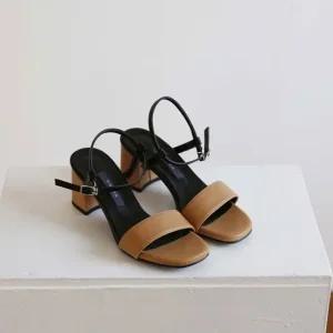 인기상품 발목스트랩 샌들구두 여름신발 데일리 스퀘어코 [WA3CE0E_250921]
