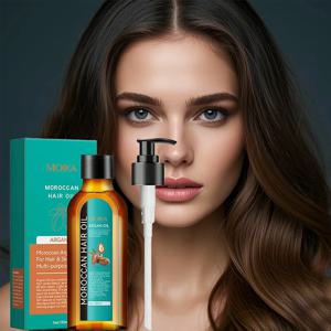 헤어 케어 에센셜 오일은 건조하고 갈라진 모발을 방지하고 부드럽게 수분을 공급하며 빛을 부드럽게 해줍니다.