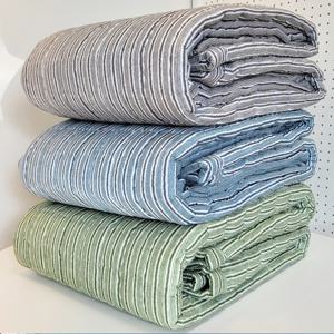 라인 누빔 침대패드 겸 카페트 퀸 Q