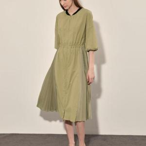 올리비아로렌 H 플리츠 배색 지퍼원피스 VOCOA4F7351