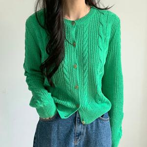 샵앤) 국산 여성 라운드넥 단추 케이블꽈배기 기본 니트 가디건 21DS-WCD-4300-그린