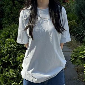 아디다스 공용 프리미엄 에센셜 반팔 티셔츠 JD3280