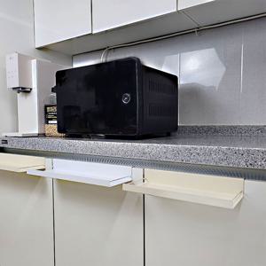 걸이형 싱크대 하부장 문걸이 선반  무타공1초 수납정리용품