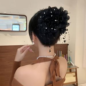 TEMU 깃털 비즈 태슬 꽃 머리핀, 증가된 머리 볼륨을 위한 푹신한 모란 꽃 그랩 클립, 우아한 머리 꽃 액세서리를 위한 샤크 클립, [365일 사용 가능, 194개 국가에서 사용 가능, 11개의 축제에 사용 가능]