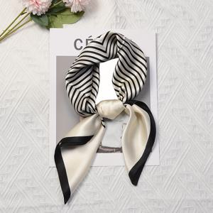 TEMU 여성용 100% 멀베리 실크 스카프 - 우아한 & 블랙 스퀘어 목 보호용 스카프, 통기성 있는 따뜻함, 캐주얼 및 포멀 액세서리, 헤어 스카프, 세련된 프린트, 부드러운 질감