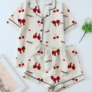 TEMU 청소년을 위한 귀여운 체리 & 하트 보우 프린트 파자마 세트 - 부드러운 폴리에스터 블렌드, 칼라가 있는 단추가 있는 반팔 상의와 매칭되는 반바지, 기계 세척 가능 - 봄/여름, 봄 여름 파자마에 적합한 재미있는 프린트 디자인 | 폴리에스터 블렌드