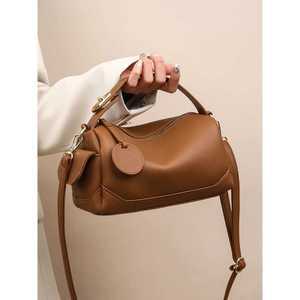 눈물의여왕 김지원 가방 강민경 버킷백 한소희