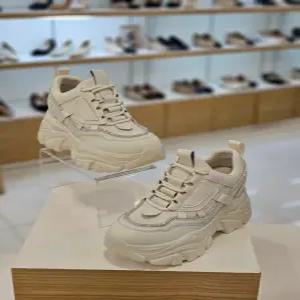 [미소페] by미소페 여성 어글리 키높이 스니커즈(9cm) 112410010