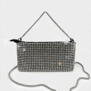 [아도라하우스]어반백 여성클러치백 스터드 클러치 겸 토트 크로스백URB_W877