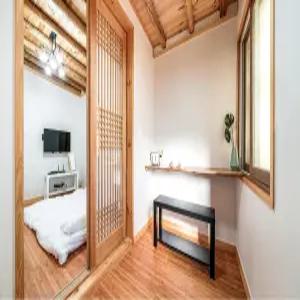 [경북/경주] 경주 능남20 한옥 펜션 (공용주방시설/픽업가능/강/호수/포레스트뷰(산)/한옥/가족/온돌/커플/바베큐장/주차장)