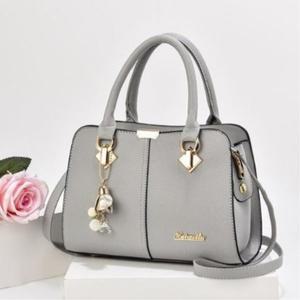 여성용 골드 스트랩 스퀘어 크로스백 러블리 디자인