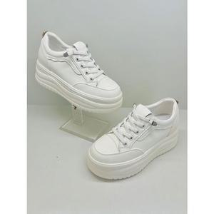 [갤러리아] 고세 데일리 여성 경량 키높이 기본 스니커즈 OZP5S046 화이트 5.5cm