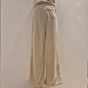 [롯데백화점]꾸즈 일자 허리밴드 골덴바지(CS948P3)