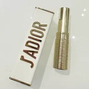 디올 쟈도르 오 드 쟈디올 솔리드 퍼퓸 3.2G