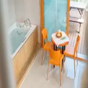 [경기/가평] 가평 남이섬 더휴스파펜션 (짐보관가능/스파/복층/커플/단체/가족/개별바베큐/주차장/흡연구역(지정장소))