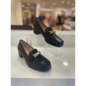 [롯데백화점]에스콰이아 여성 4cm 고탄성 압축쿠션 컴포트 단화 구두-EQDFHP503BK