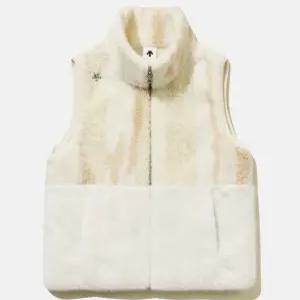 데상트 우먼스 시어링 조끼 B1 SQ322SVE91 CRM0 LVND