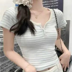 스트라이프 슬림핏 크롭 꾸안꾸 티셔츠 추천 여 반팔