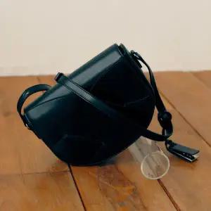 [롯데백화점]조이그라이슨 마레 크로스바디 LW5SA1960_10