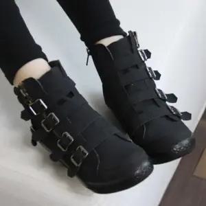 여성 앵클 웨지 6cm 통굽 배리슈 워커 스트랩