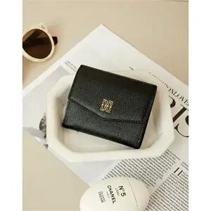 [닥스]닥스 액세서리 여성 블랙 DD로고 소가죽 반지갑  (WCWA4F386BK)
